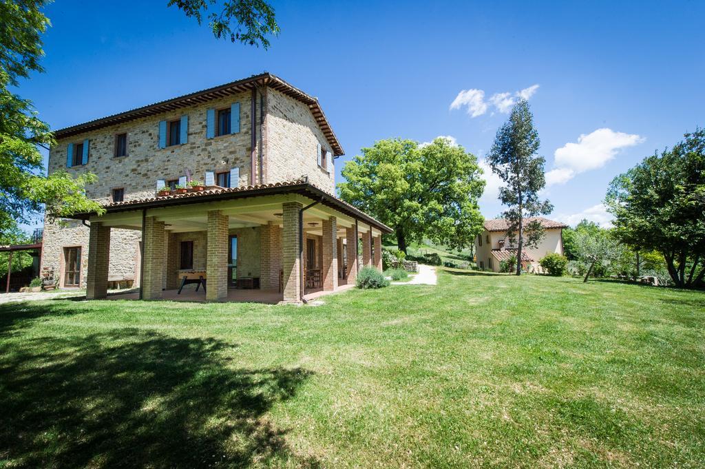 נוצ'רה אומברה Agriturismo La Corte Del Lupo מראה חיצוני תמונה